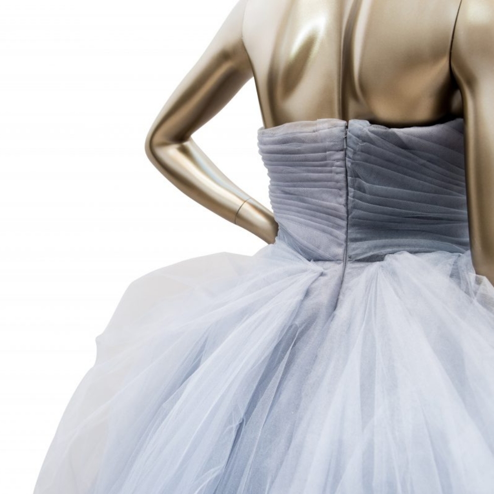 □$12,990 OSCAR DE LA RENTA CLOUD BLUE TULLE RUNWAY GOWN US 2 S - Picture 10 of 16